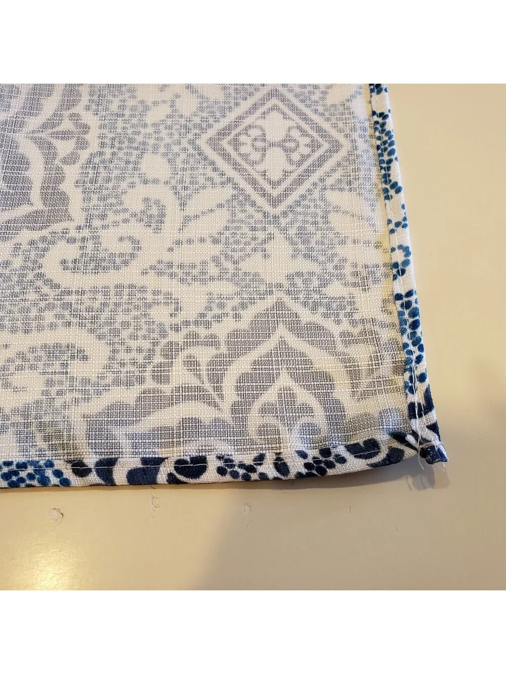 Waverly Napkins Blue White Batik Style Boho Polyester 18x18 Mandala QTY 8